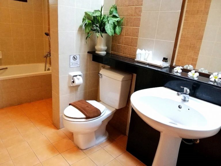 Authong Residence : Standard Room