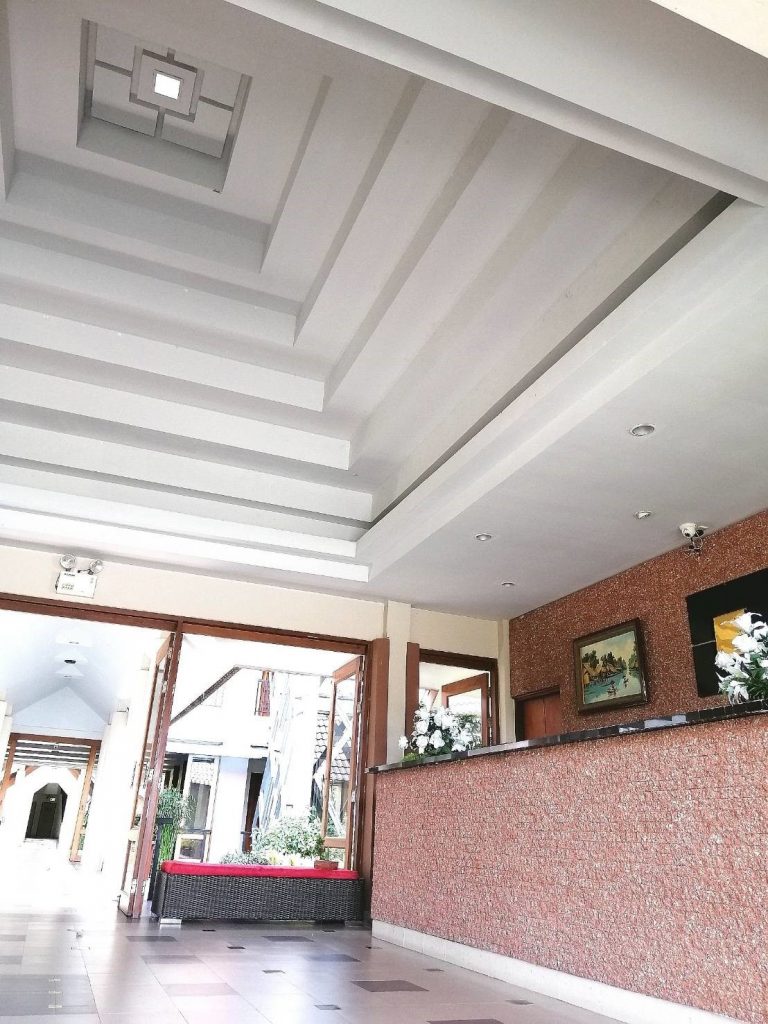 Authong Residence : Lobby