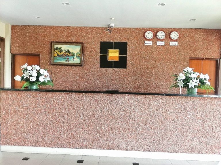 Authong Residence : Lobby