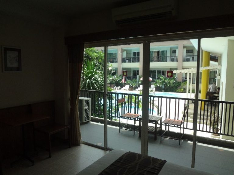 Authong Residence : Superior Room