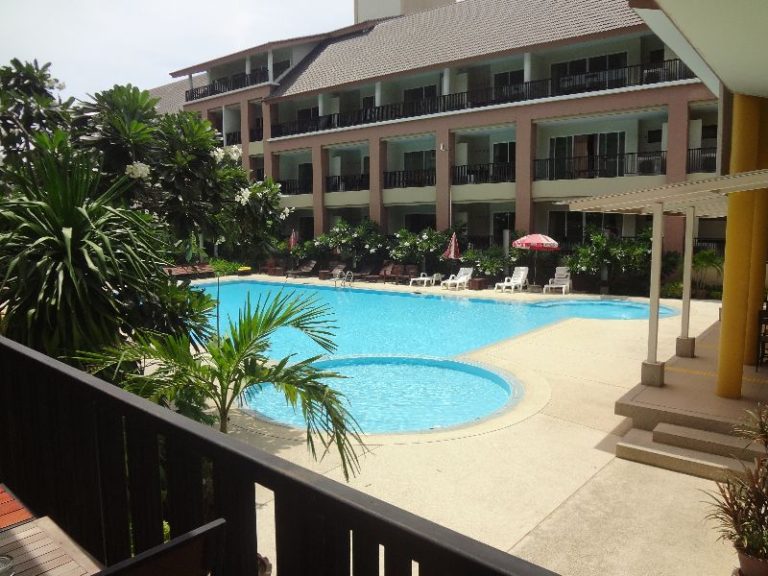 Authong Residence : Swimming Pool