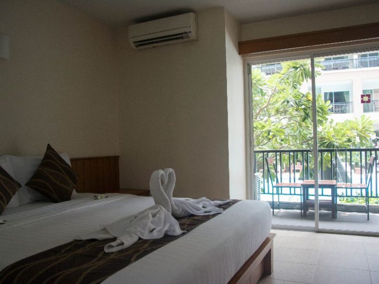 Authong Residence : Superior Room