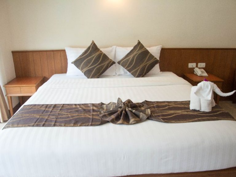 Authong Residence : Superior Room