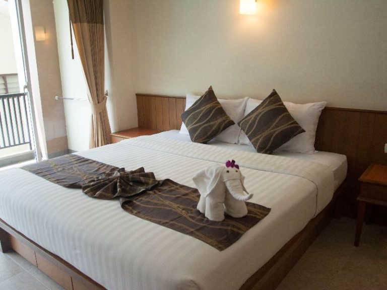 Authong Residence : Superior Room