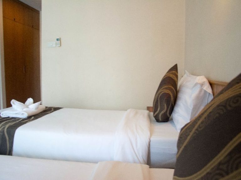 Authong Residence : Standard Room